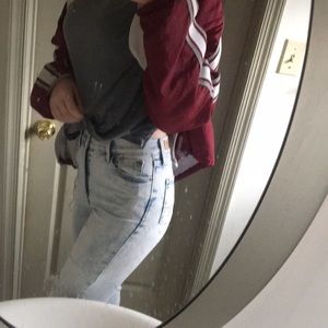 light/acid wash mom jeans